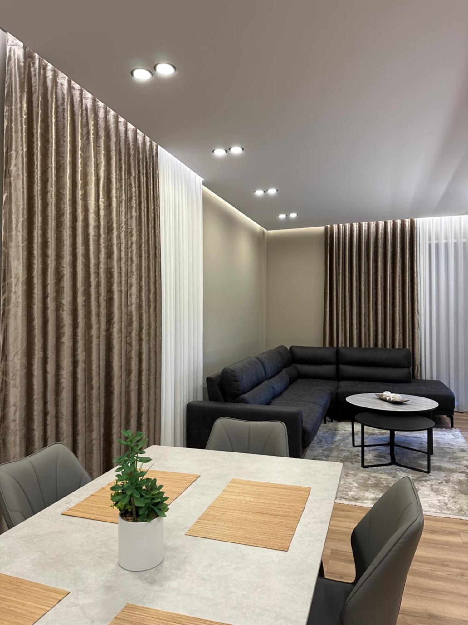 Bright & Modern Family Flat